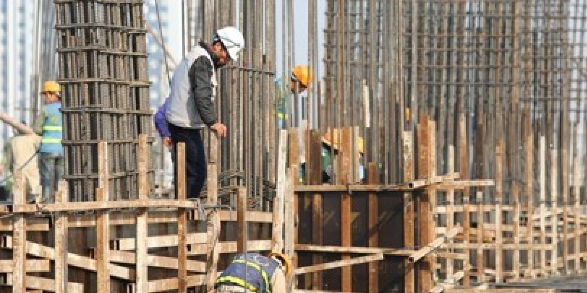 Workings doing formwork.