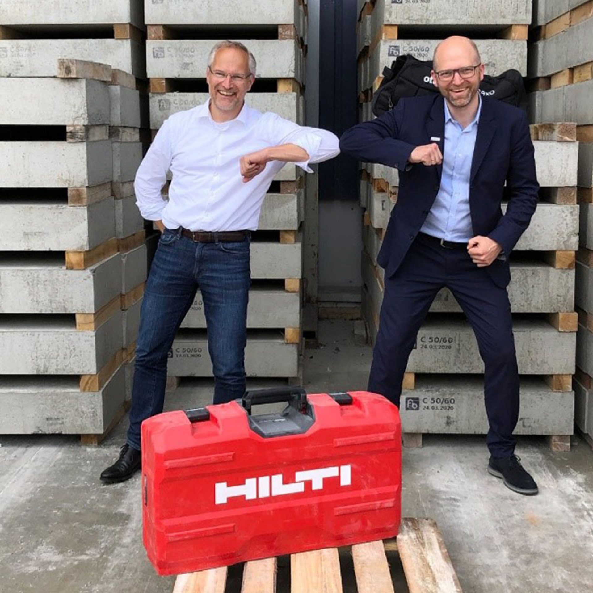 Happy about the new partnership: Johannes Wilfried Huber (left), Head of the Business Unit Diamond Systems at Hilti, and Dr. Sönke Rössing, Head of Ottobock Industrials.