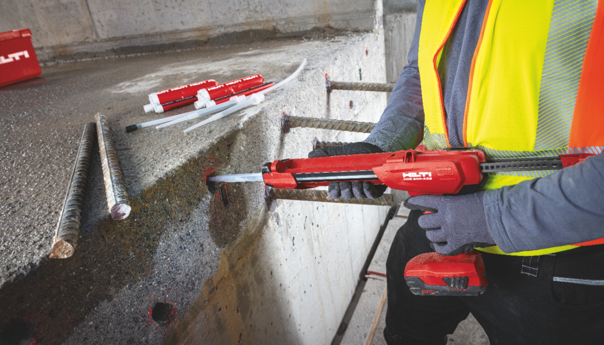 HIT-HY 200-R V3- rebar installation with the HDE 500-A22 chemical anchor dispenser