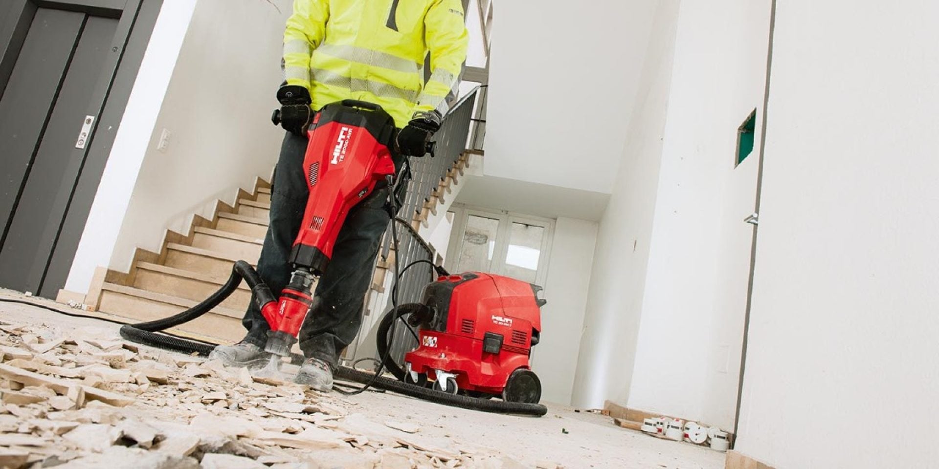 Hilti TE 200-AVR for controlled floor breaking