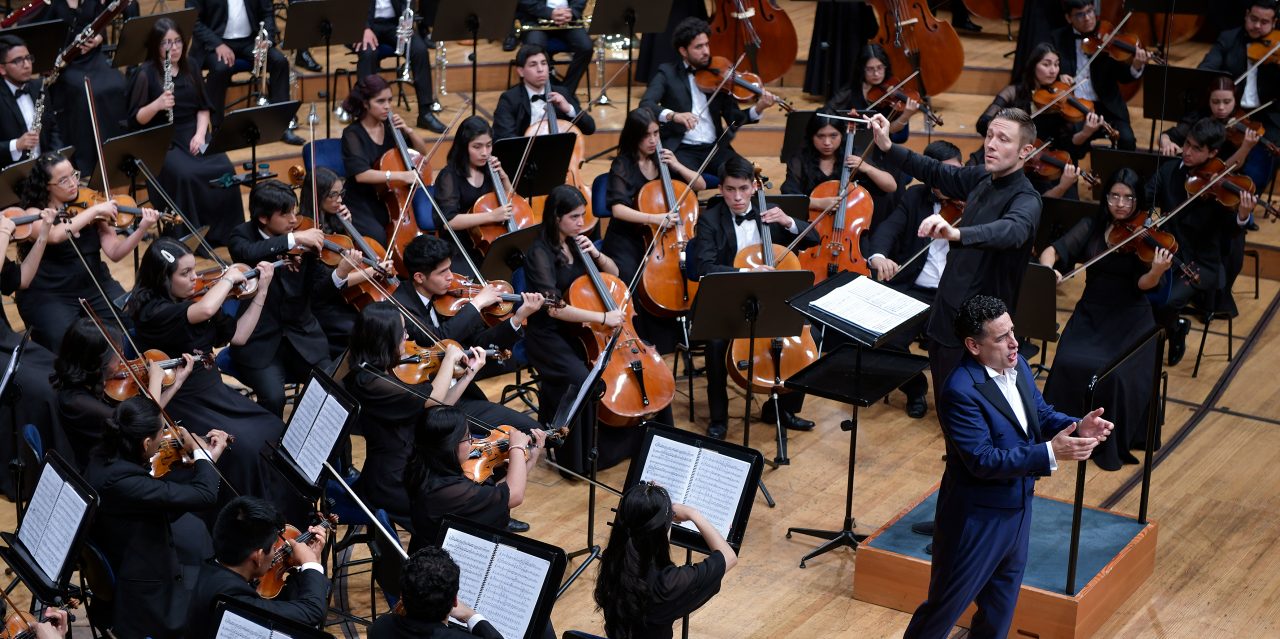 LUCERNE FESTIVAL. Diversity. Sommer-Festival. 2.September 2022.  Die Sinfonia por el Peru unter der Leitung von Roberto Gonzalez Monjas. Juan Diego Florez Tenor. Copyright: Peter Fischli / LUCERNE FESTIVAL