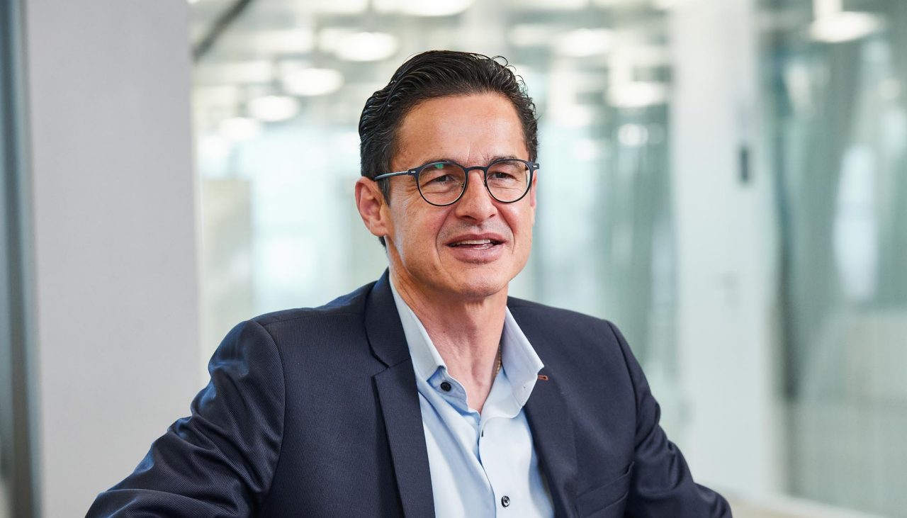 Image alt text (optional)