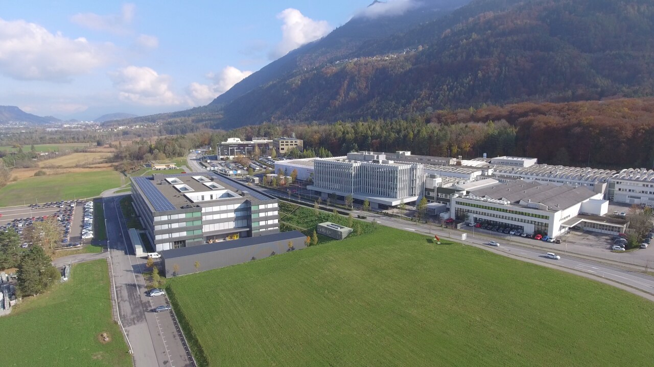 Please enter alternative text here (optional)