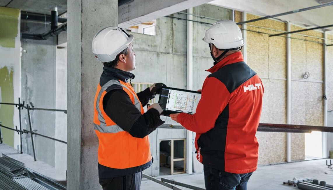 CONSTRUCTION WORKERS TALKING