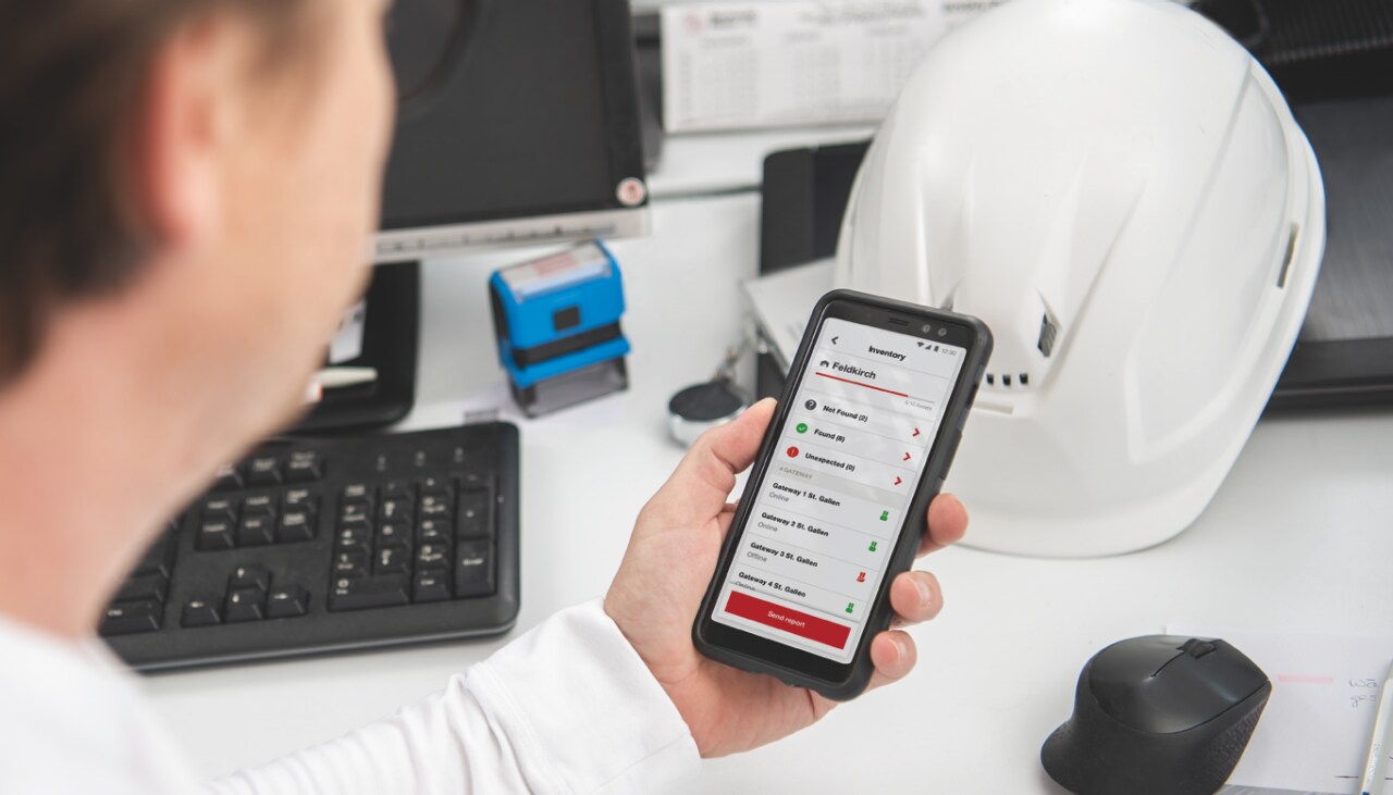 Vista de la aplicación ON!Track en un smartphone