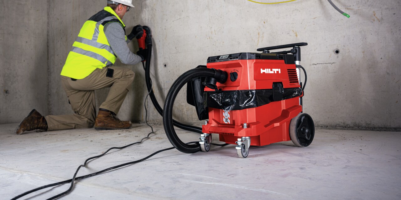 Bezpyłowa praca z odkurzaczem budowlanym