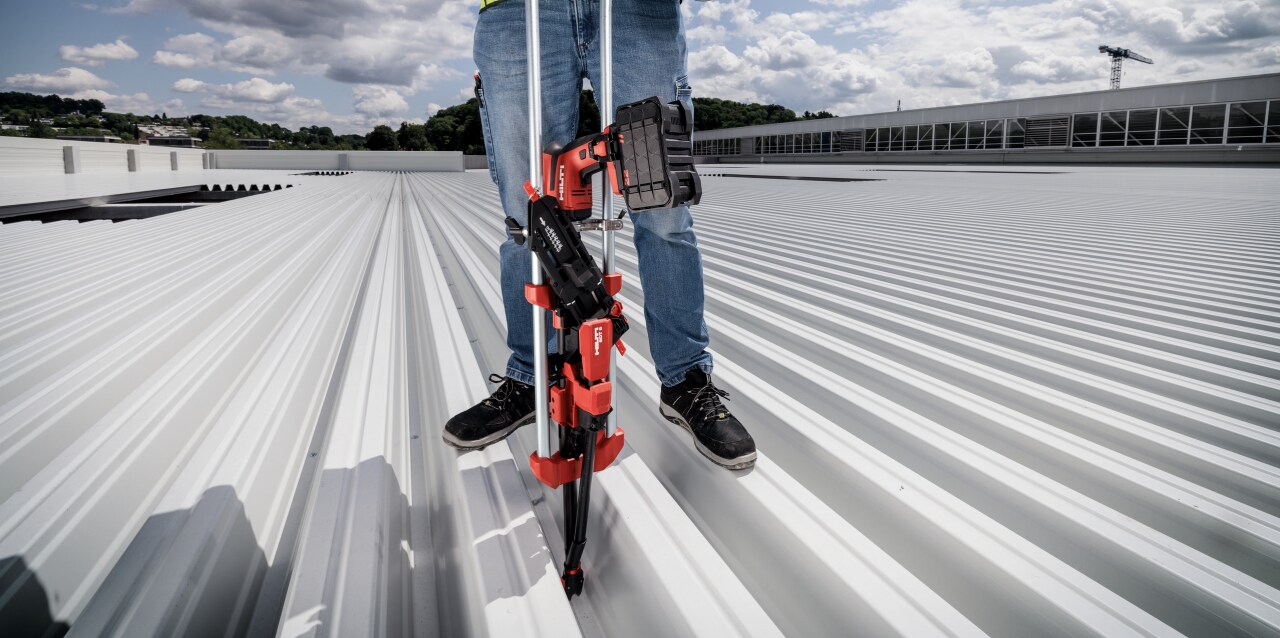 Zastosowanie SDT 9 na dachu z blachy trapezowej