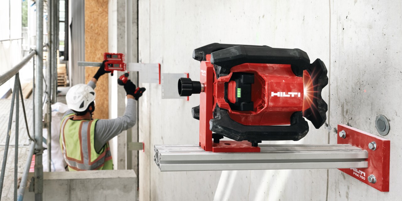 Poziomowanie profili za pomocą niwelatora laserowego Hilti PR 30-HVS A12