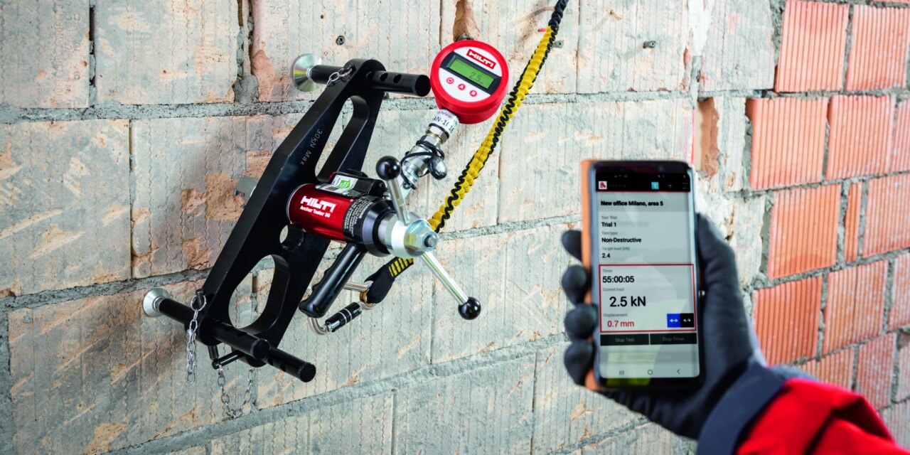 Test kotwy na miejscu w murze za pomocą HAT 30 digital