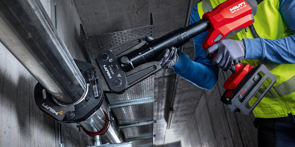 Akumulatorowa zaciskarka hydrauliczna NPR 32 XL-22 z akumulatorem Hilti Nuron B22-55