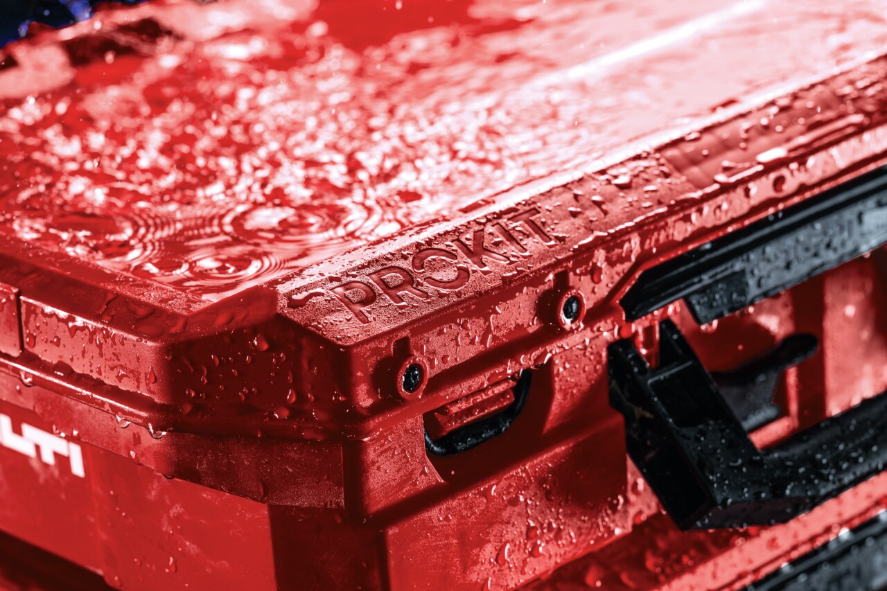 Close up of the top of the Prokit covered in rain water