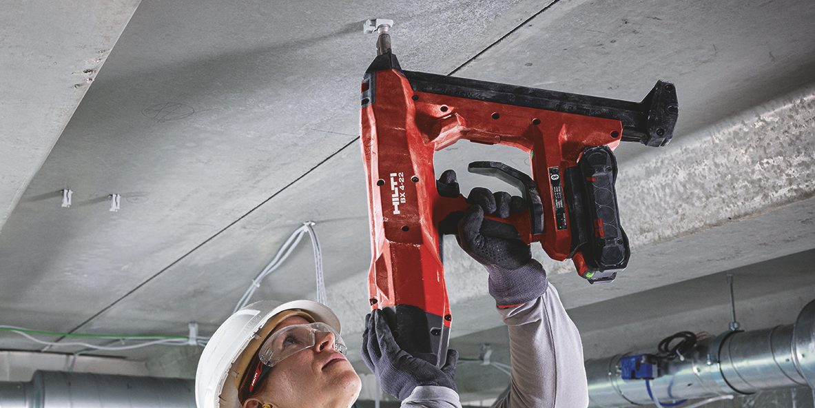 Безкабелен пистолет за пирони в бетон BX 4-IF-222