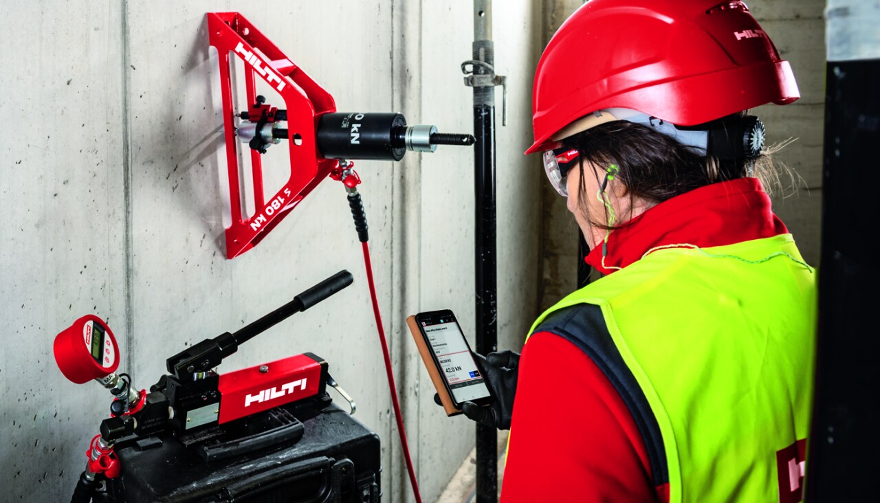 Uređaj za ispitivanje vlačne čvrstoće za Hiltijevu uslugu ispitivanja betonskih sidara na gradilištu