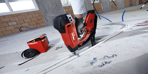 GX 3 flexible conduit fastening with X-FB MX and textile tape