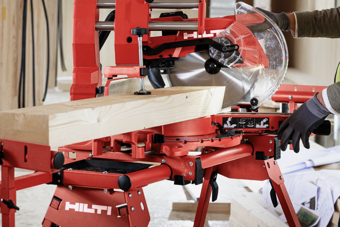 Precise, cordless miter cutting!