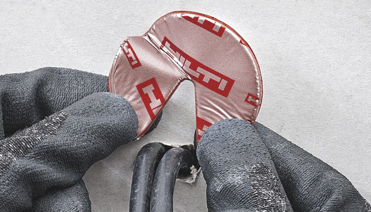 HIT-HY 200-R V3 - armatūrinių strypų montavimas su HDE 500-A22 cheminių inkarų dozatoriumi