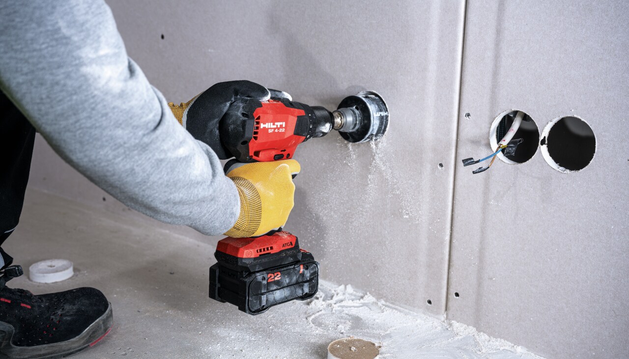 Hilti reklāmas attēls ar speciālajiem piedāvājumiem.