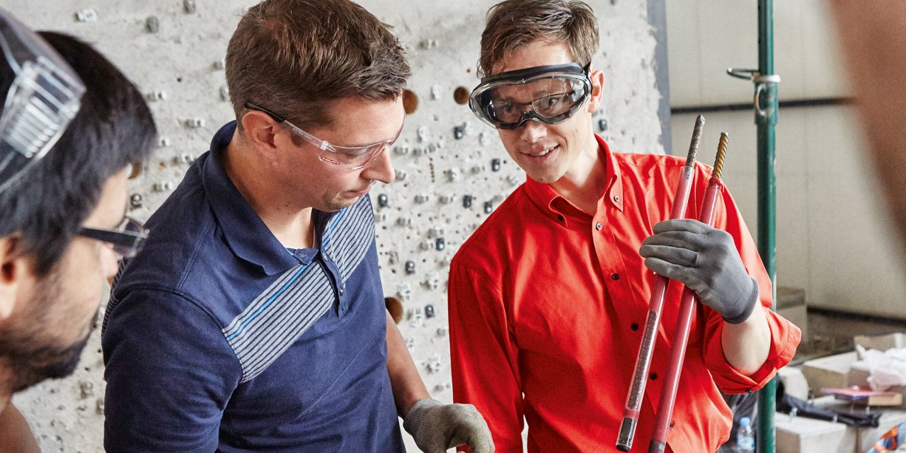 Training, rebar, post-installed rebar, installation, concrete connection, service, installer, pull-out, hands-on, hands on, injection, piston plug, HIT-RE 500 V3