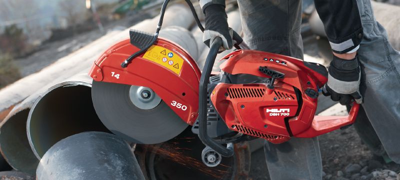 DSH 700-X Petrol cut-off saw Versatile rear-handle hand-held 70 cc petrol saw with auto-choke – cutting depth up to 125 mm Applications 1
