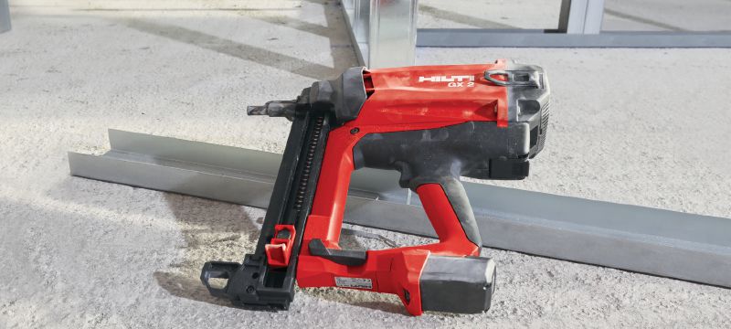 GX 2 Gas-actuated fastening tool Short-stroke gas nailer for metal track Applications 1